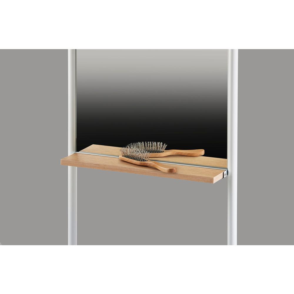 Monty Leaning Mirror. Picture 4