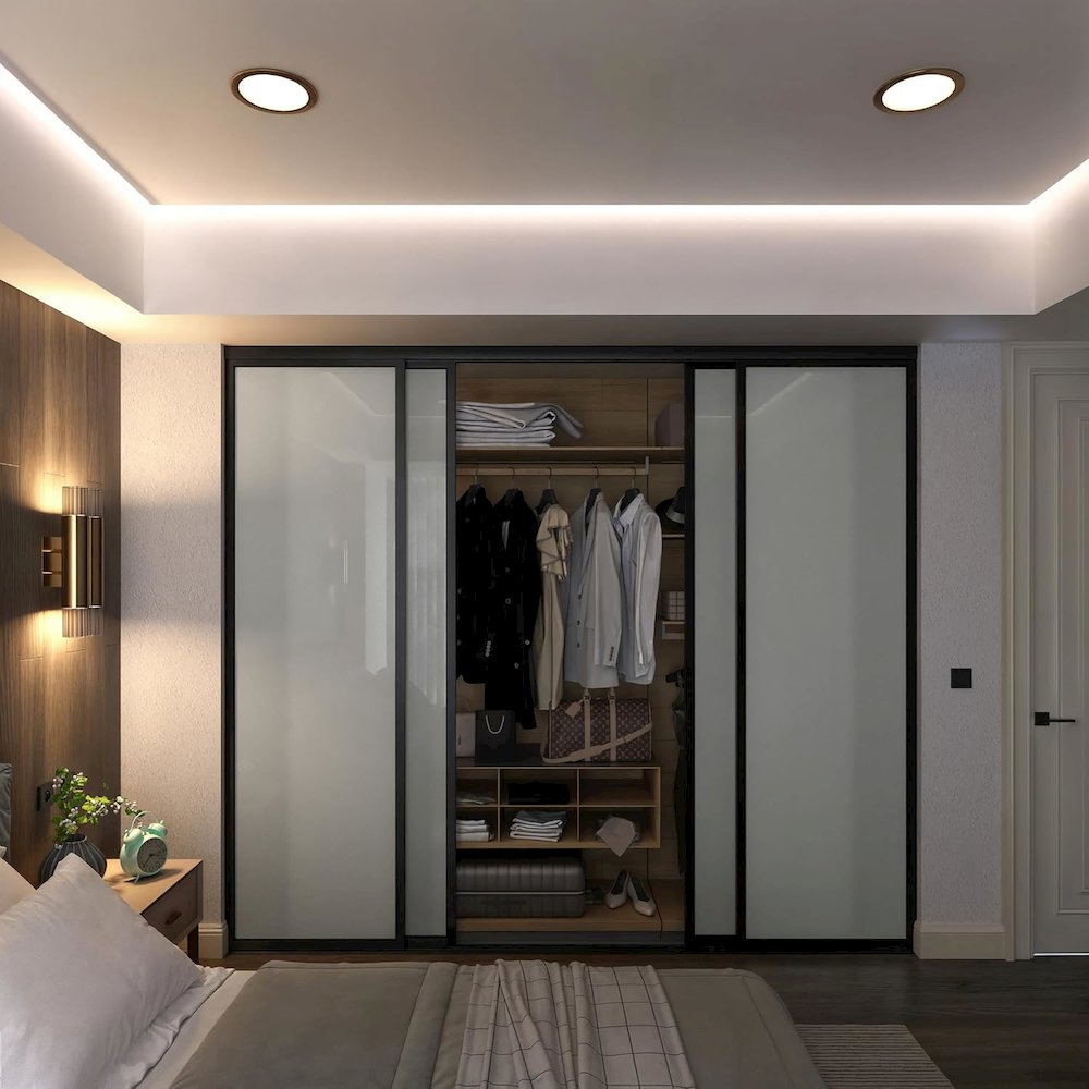 4 Panel Glass Sliding Closet Door with Aluminum Frame. Picture 3
