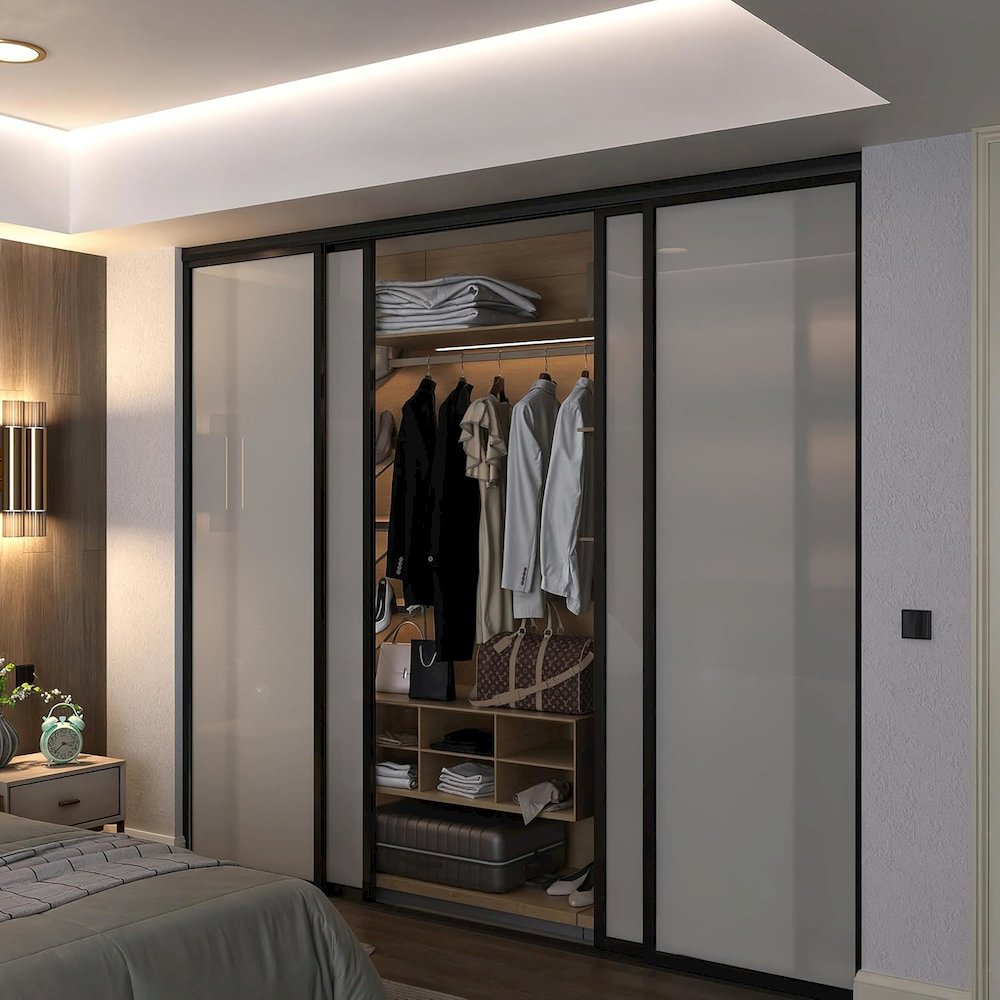 4 Panel Glass Sliding Closet Door with Aluminum Frame. Picture 1