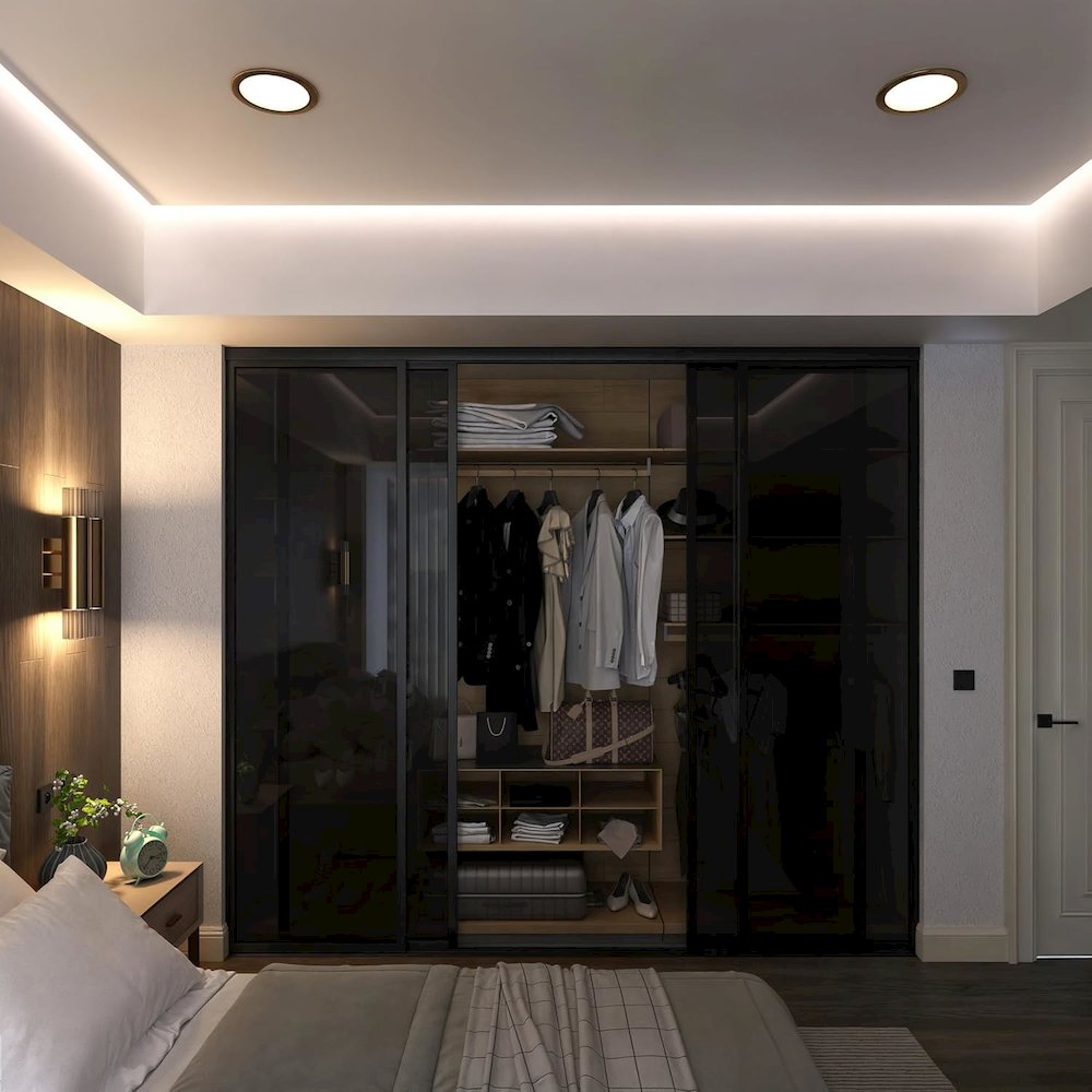 4 Panel Glass Sliding Closet Door with Aluminum Frame. Picture 3