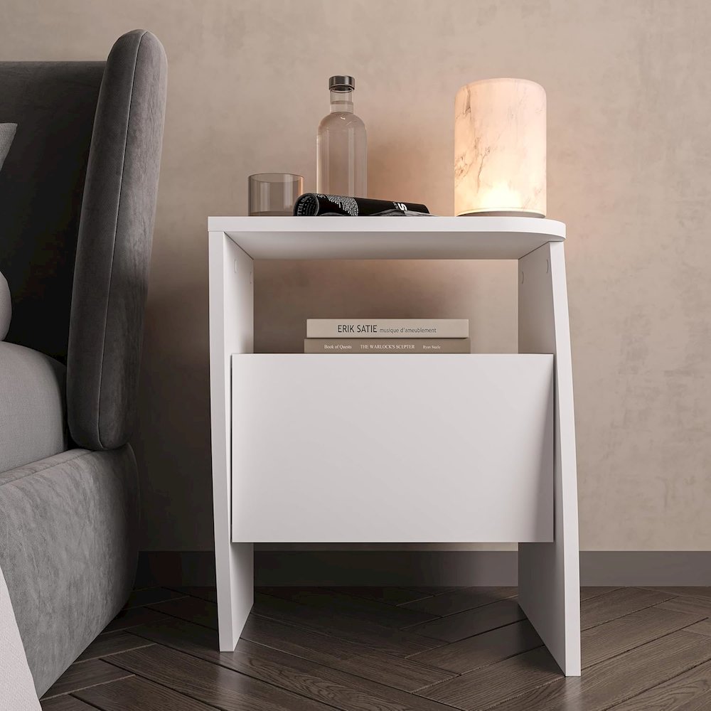 Room Decor NightStands Set of 2 - Elegant Nightstands. Picture 4