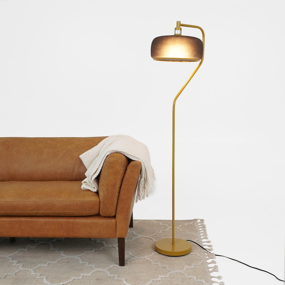 Astris Floor Lamp Black Sprayed and Gold. Picture 3