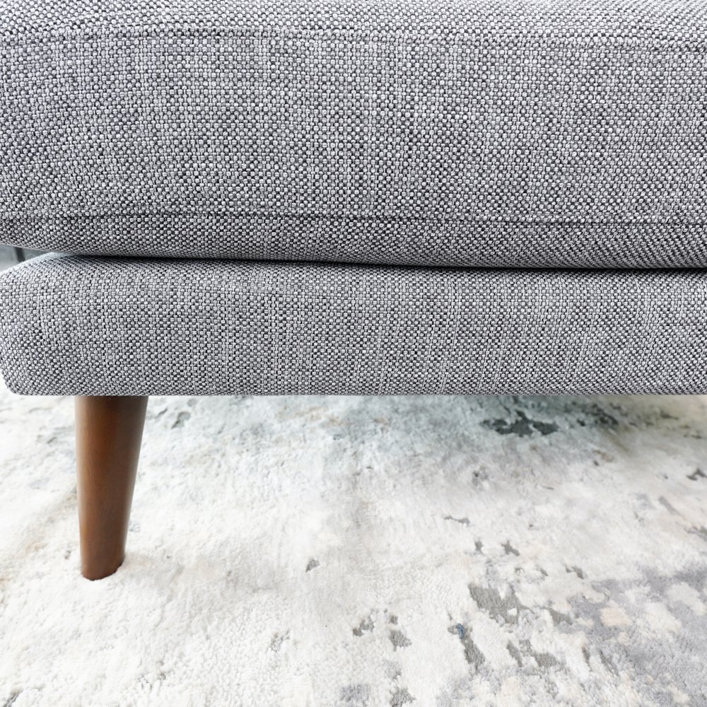 Benson Grey Sectional Sofa Right Facing Chaise. Picture 2