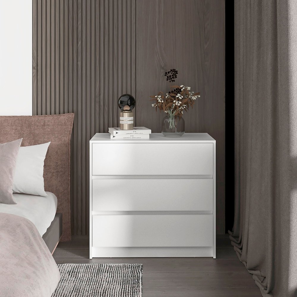 Avra 3 Drawer Dresser. Picture 7