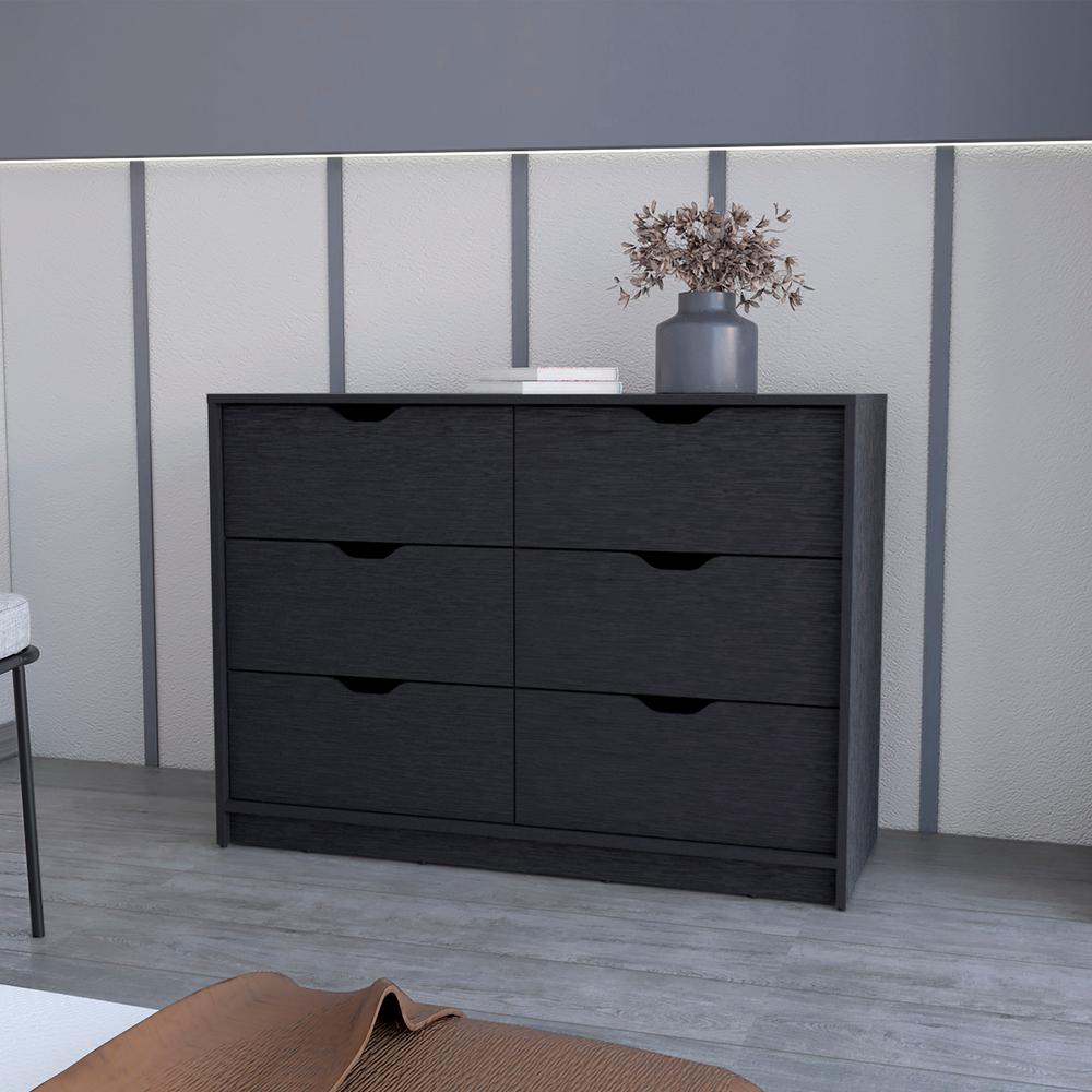 Dillon 4 Drawers Dresser. Picture 4