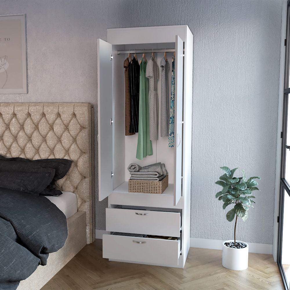 Alabama Armoire. Picture 1