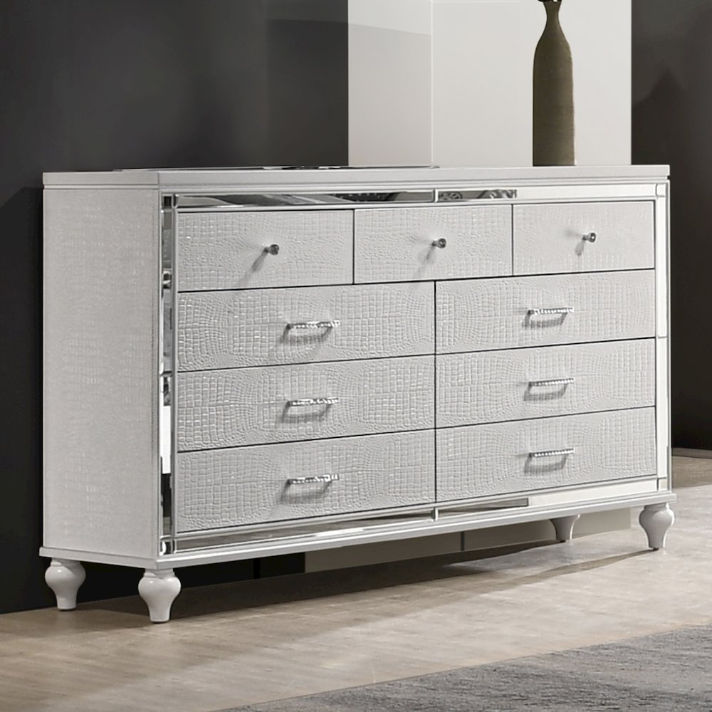 Furniture Valentine Solid Wood Dresser with 9 Drawers in White. Picture 2