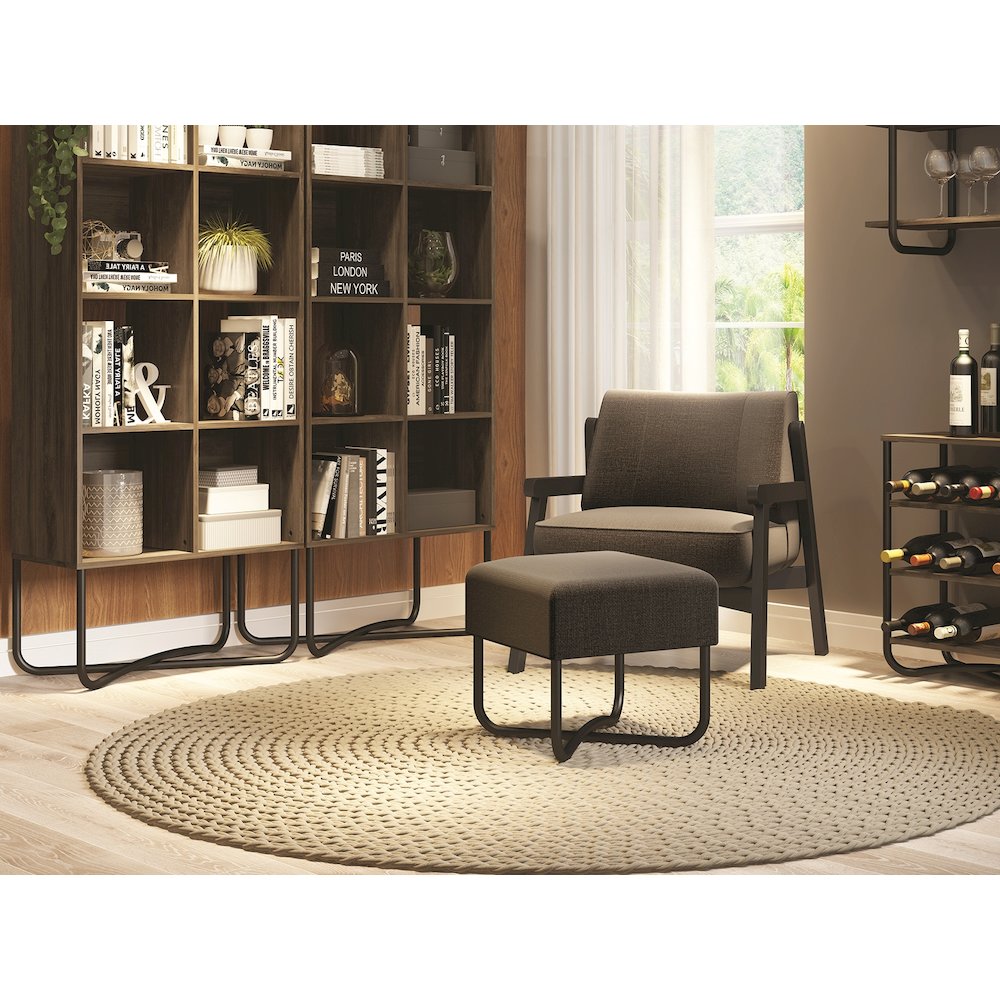 Ace Bench In Brown. Picture 3