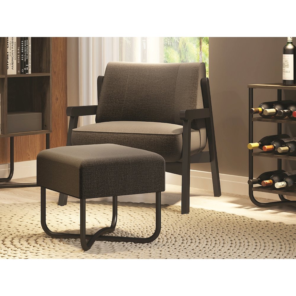 Ace Bench In Brown. Picture 4