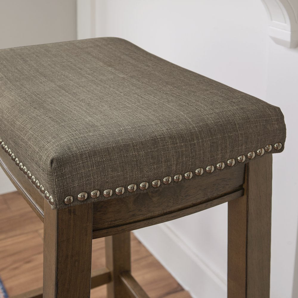 Claridge Rustic  Bar Stool. Picture 5