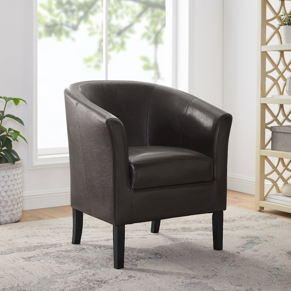 Simon Brown Club Chair. Picture 2