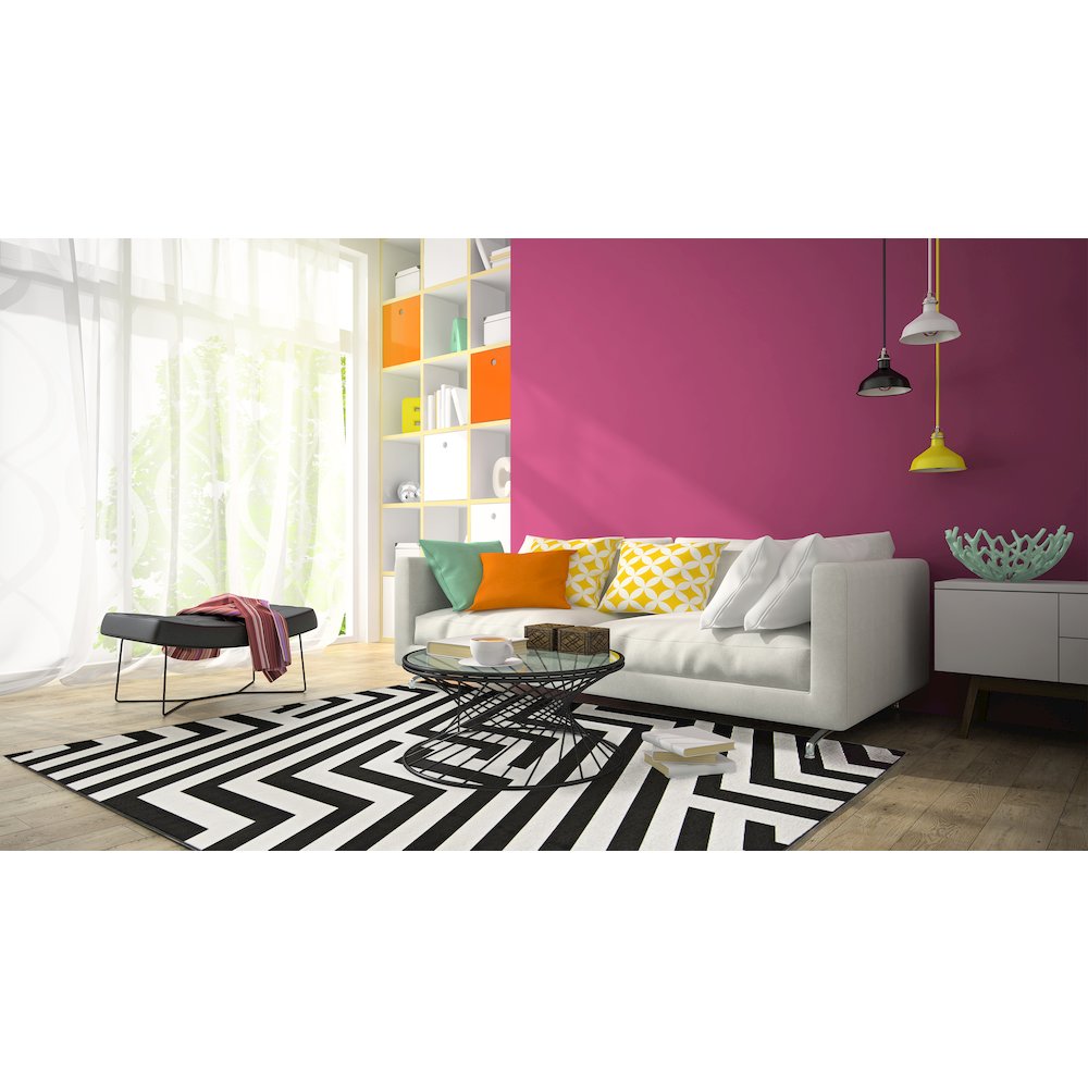 Outdoor Washable Myers Ivory & Black 7' X 9', Rug. Picture 1