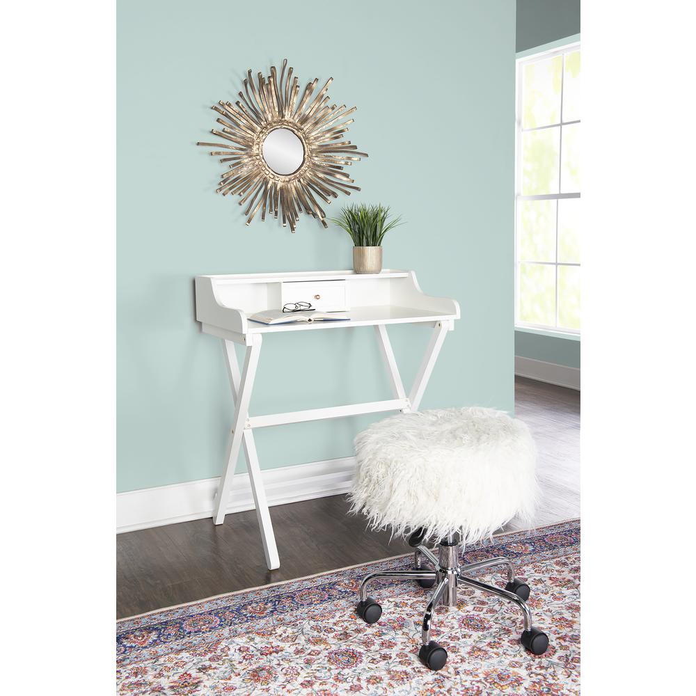 Coy White Folding Desk. Picture 2