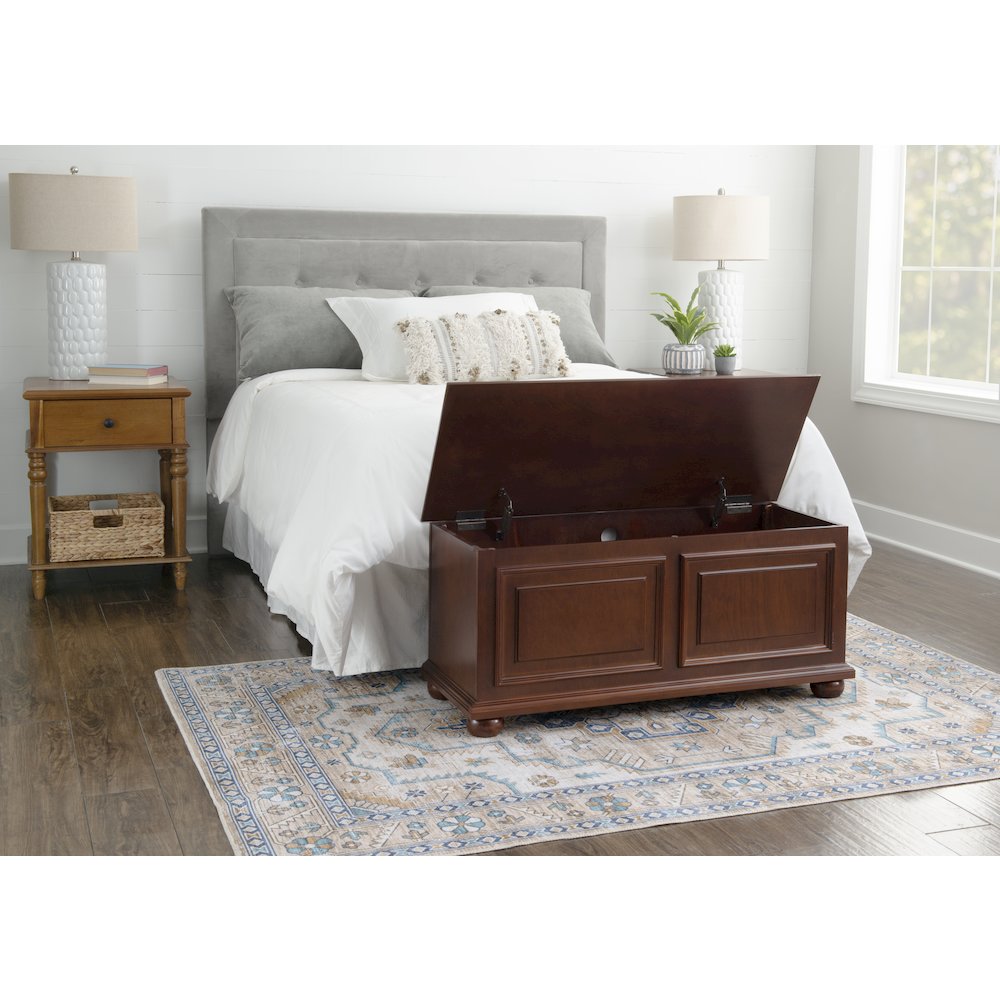 Chadwick Cedar Chest. Picture 6