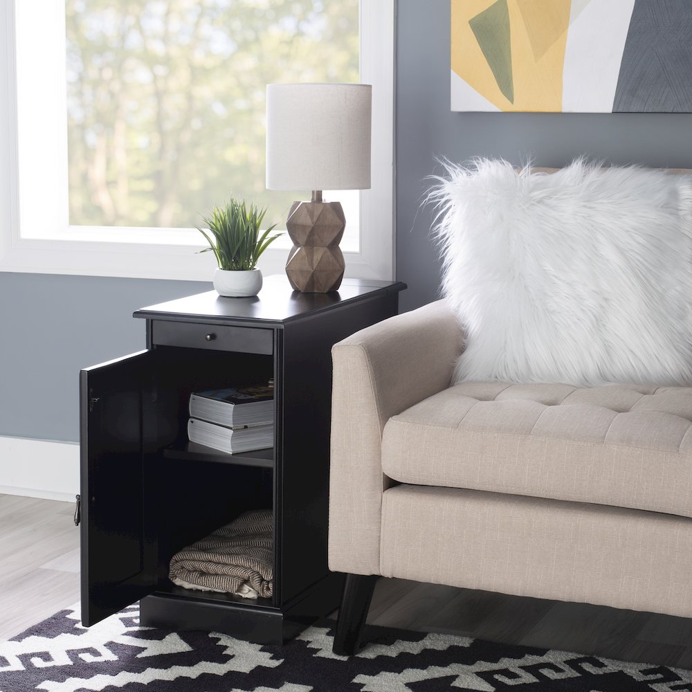 Butler Black Accent Table. Picture 5