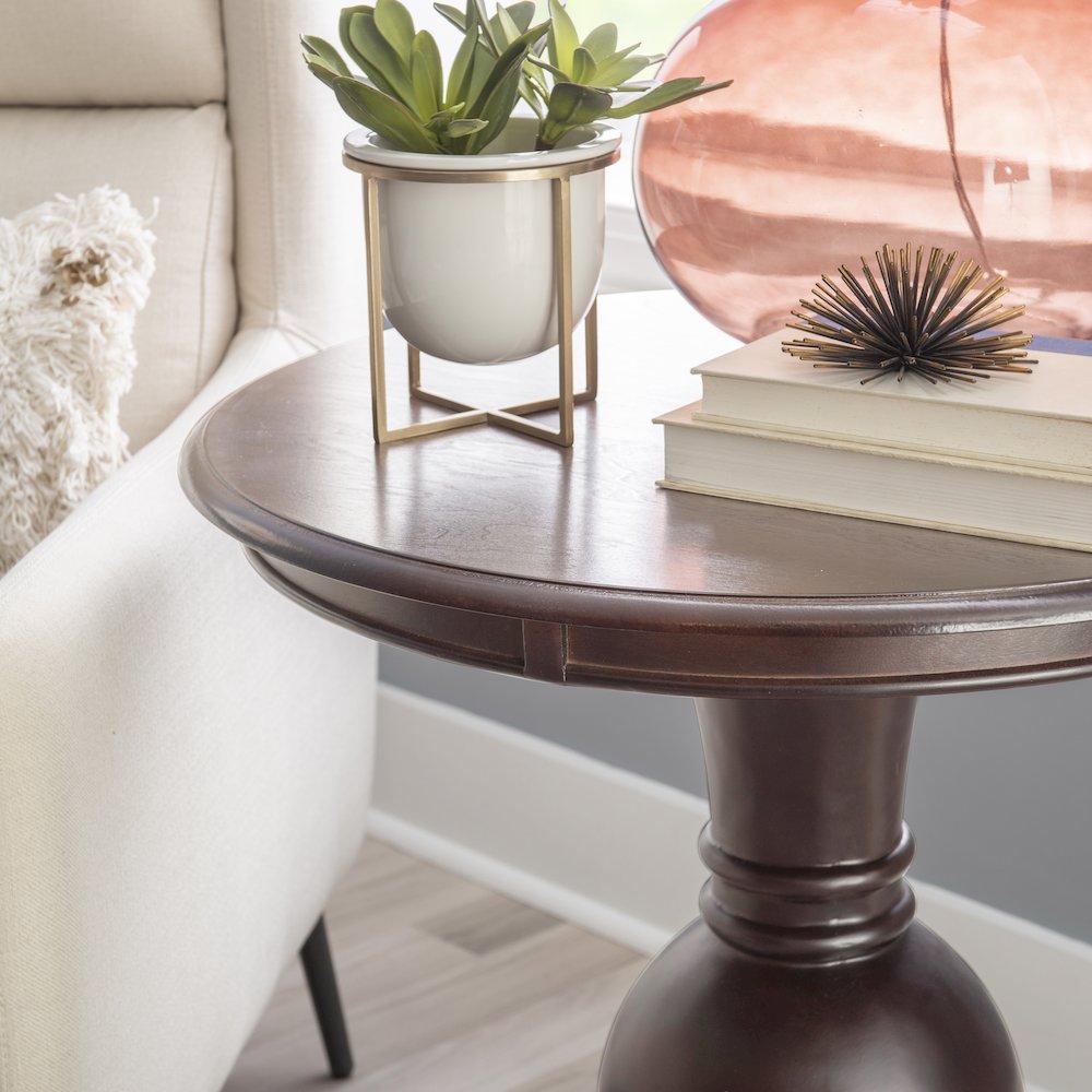 Espresso Round Accent Table. Picture 5