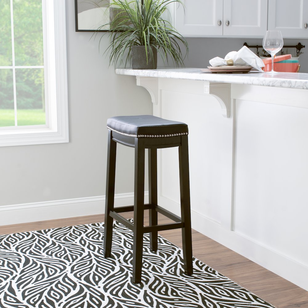 Claridge Black Barstool. Picture 3