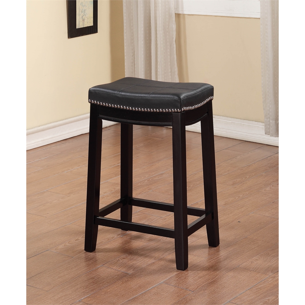 Claridge Black Counter Stool. Picture 2