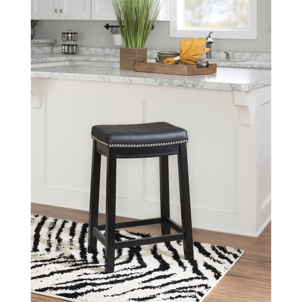 Claridge Black Counter Stool. Picture 4