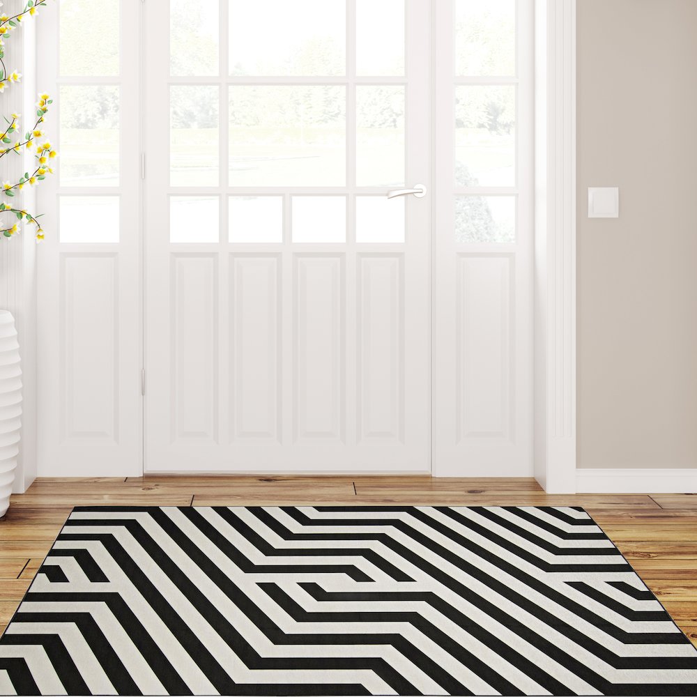 Outdoor Washable Myers Ivory & Black 3' X 5', Rug. Picture 1