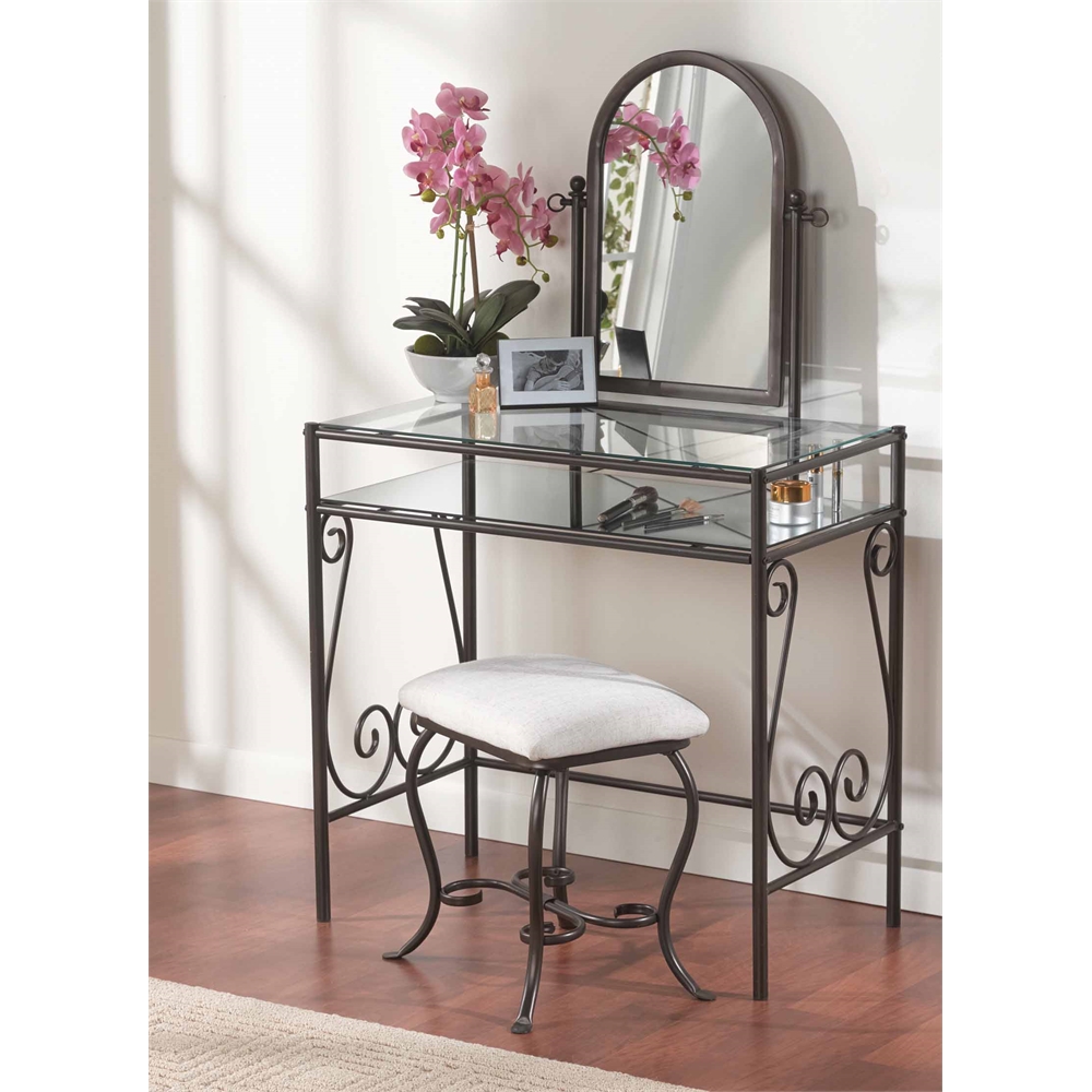Clarisse Metal Vanity Set. Picture 2