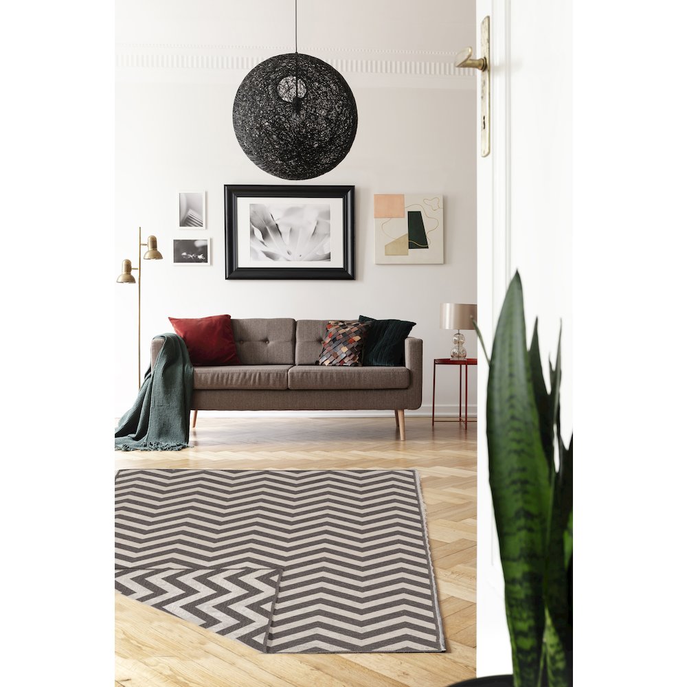 Salonika Reversible Chevron Grey 5x8, Rug. Picture 2