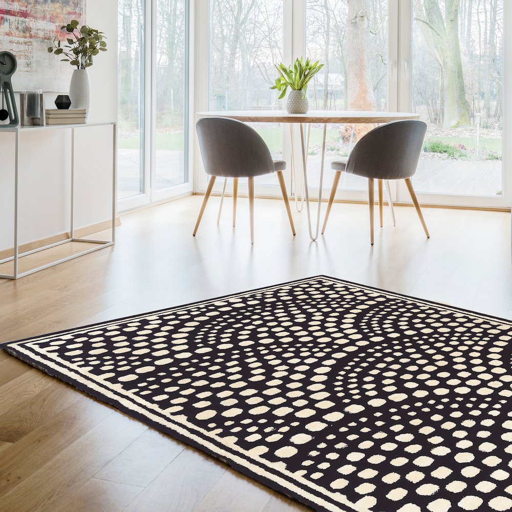 Aspire Wool Scallop Navy & White 5x8, Rug. Picture 1