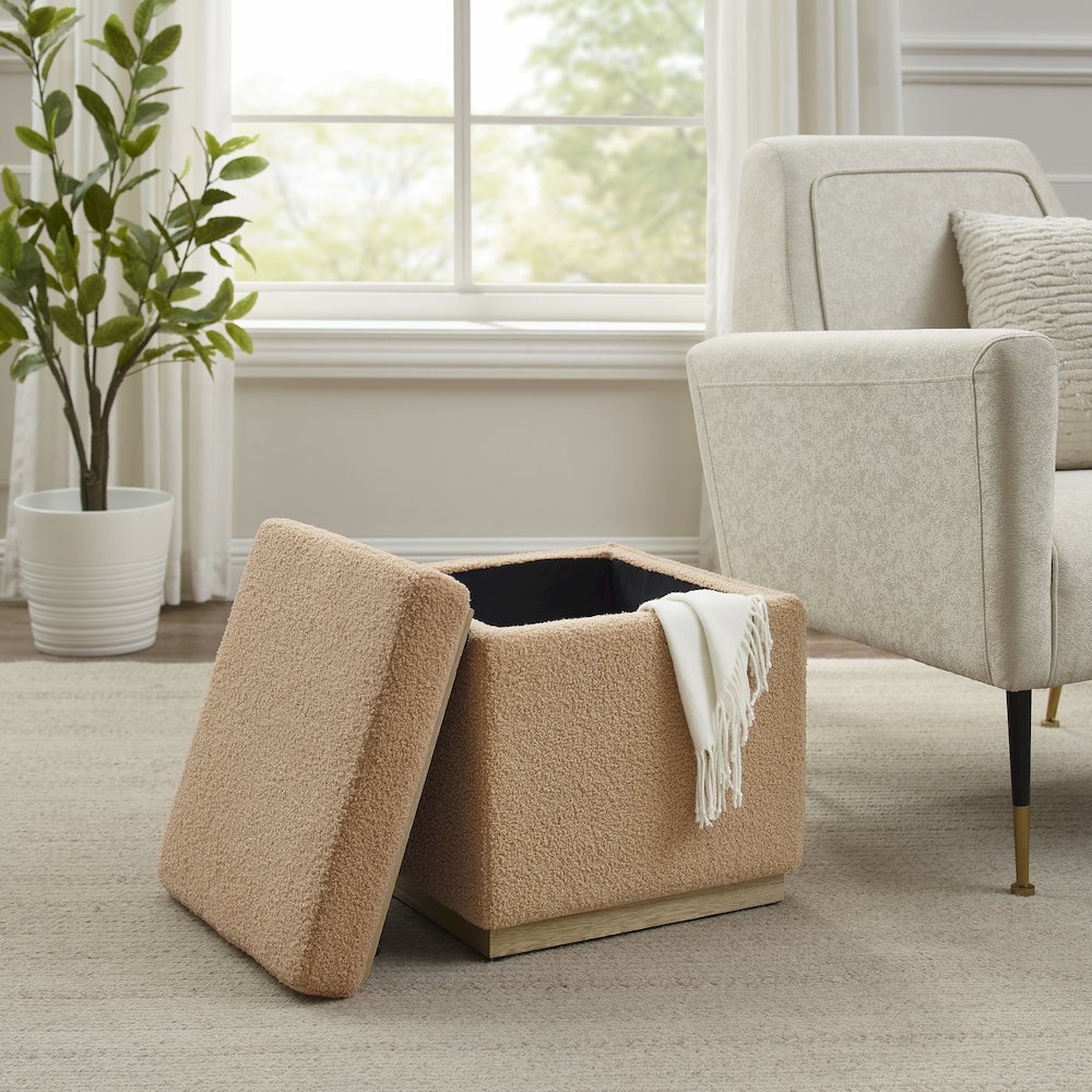 Blanche Square Ottoman Tan. Picture 4