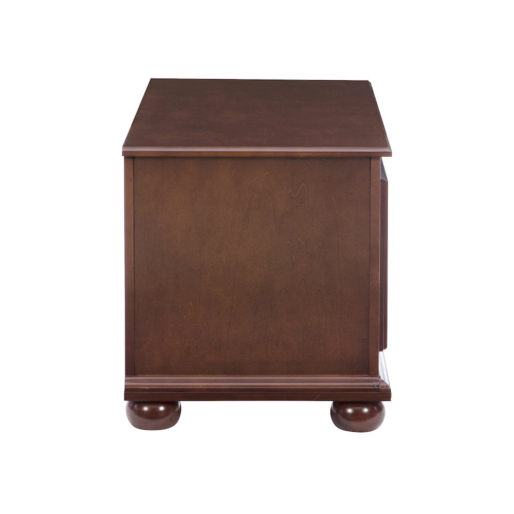 Chadwick Cedar Chest. Picture 7