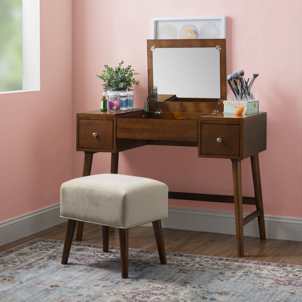 Viola Vanity Set. Picture 6