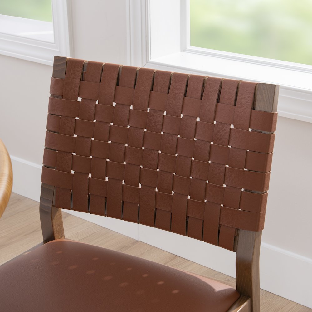 Ruskin Chair. Picture 4
