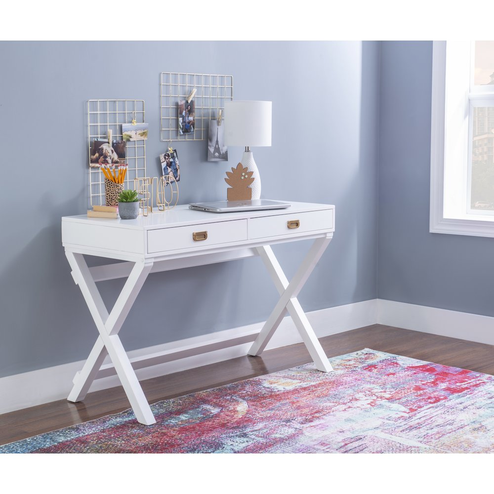 Peggy White Writing Desk. Picture 4