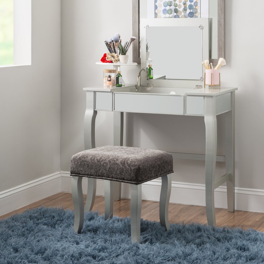 Harper Vanity Set. Picture 4