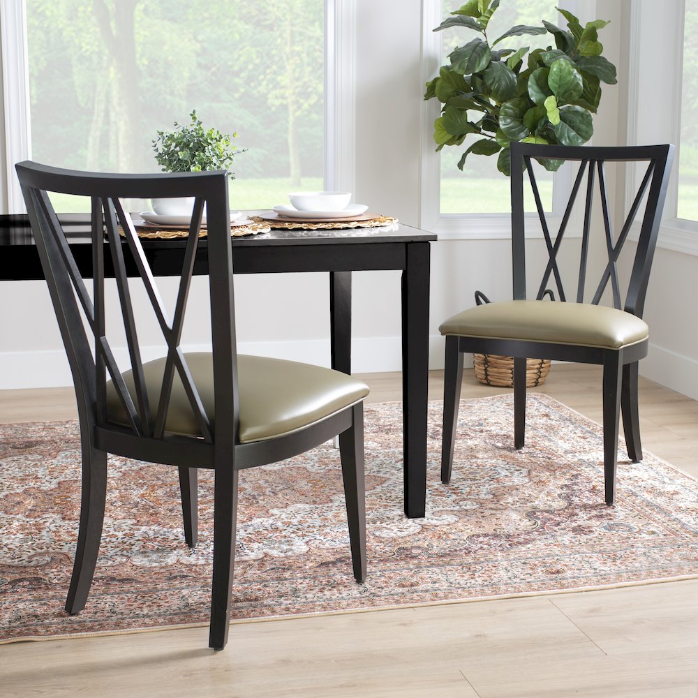 Bailey Chair Black. Picture 3