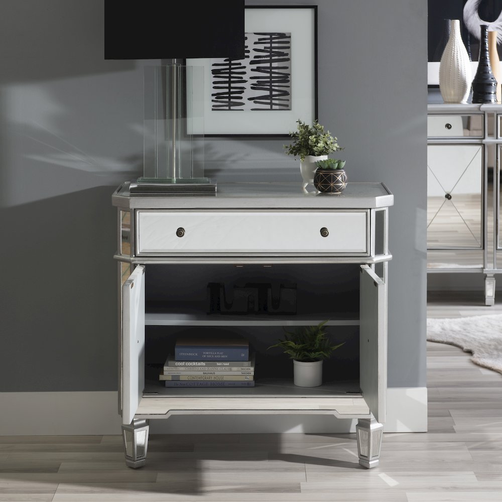 Mirrored 1-Drawer, 2-Door Console. Picture 4