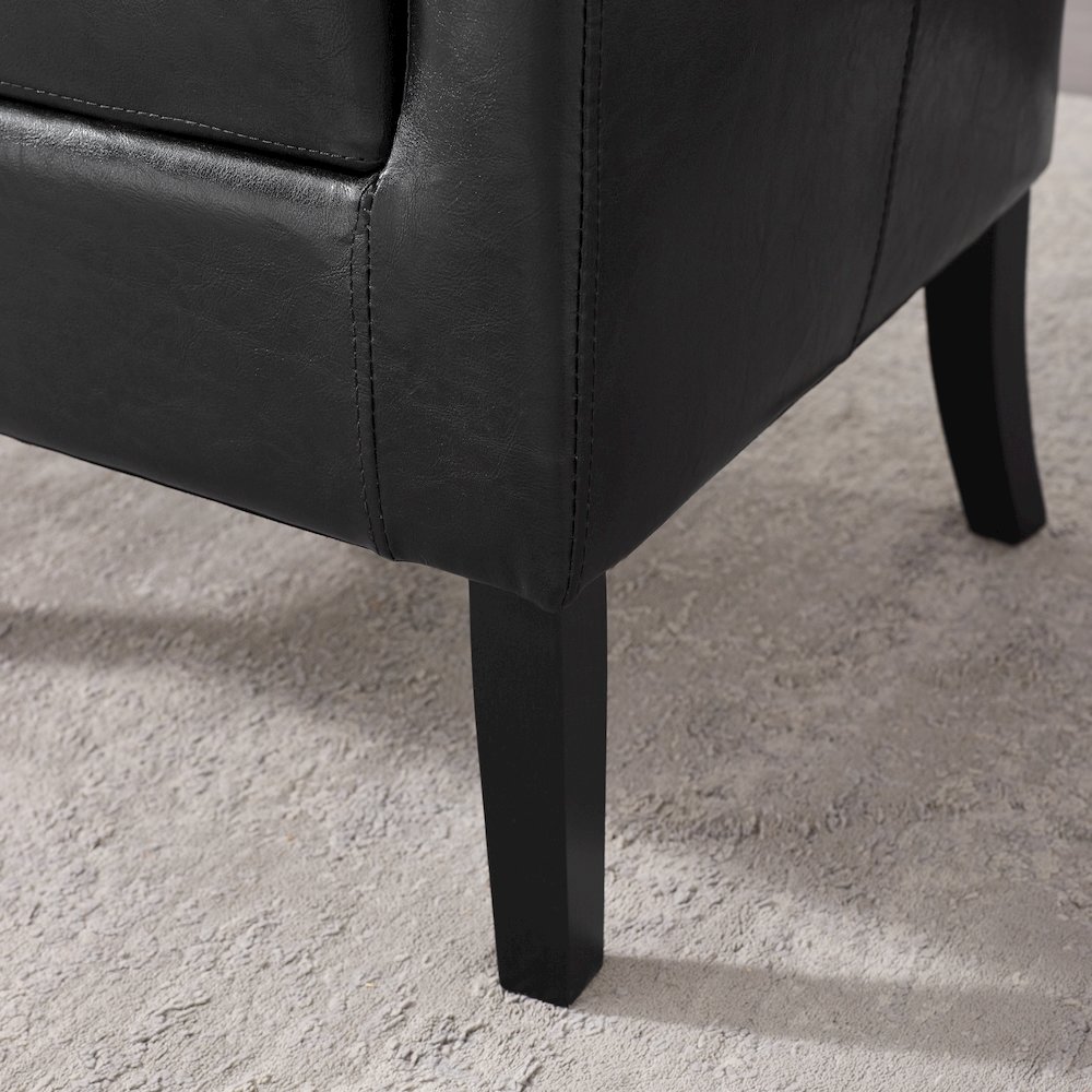 Simon Black Club Chair. Picture 3