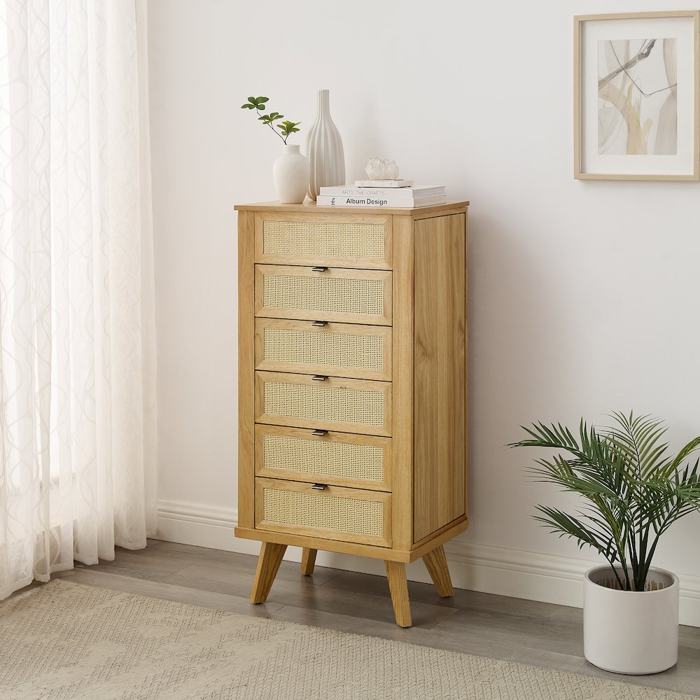 Collett Jewelry Armoire. Picture 2