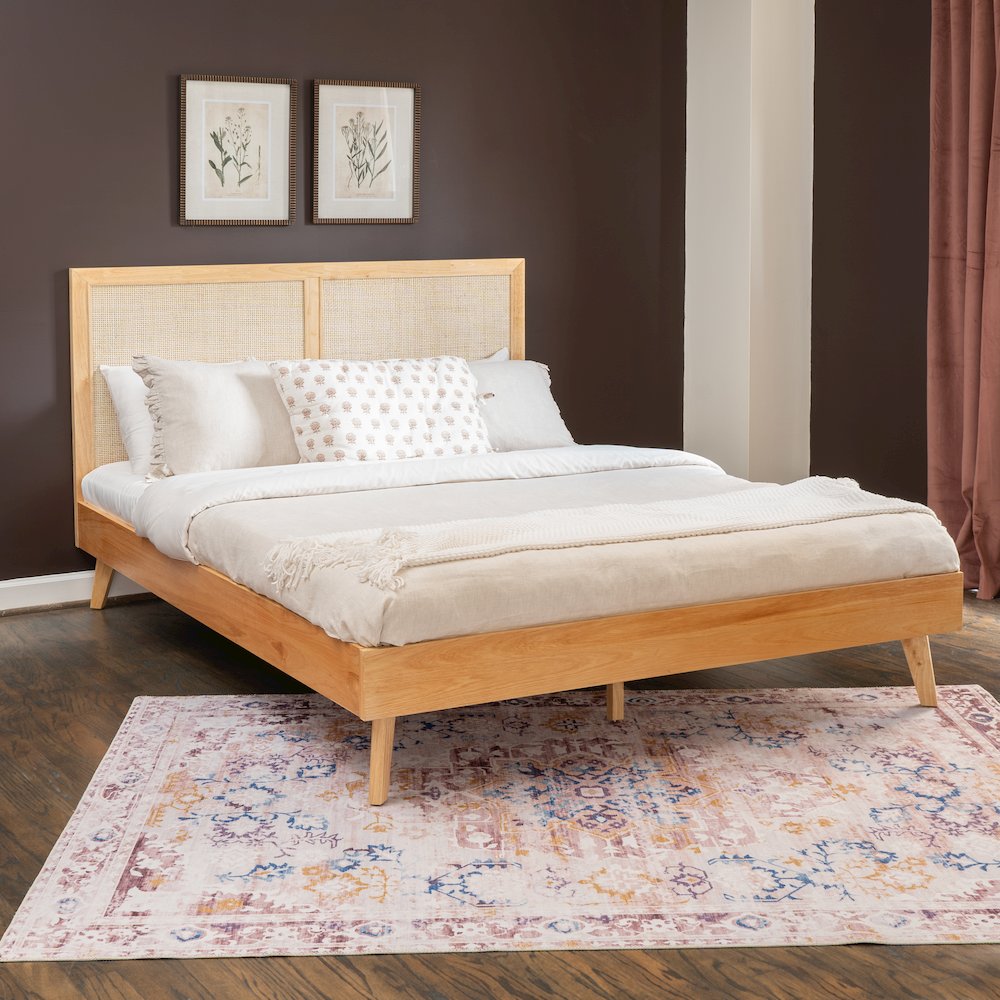 Collett Queen Bed. Picture 2
