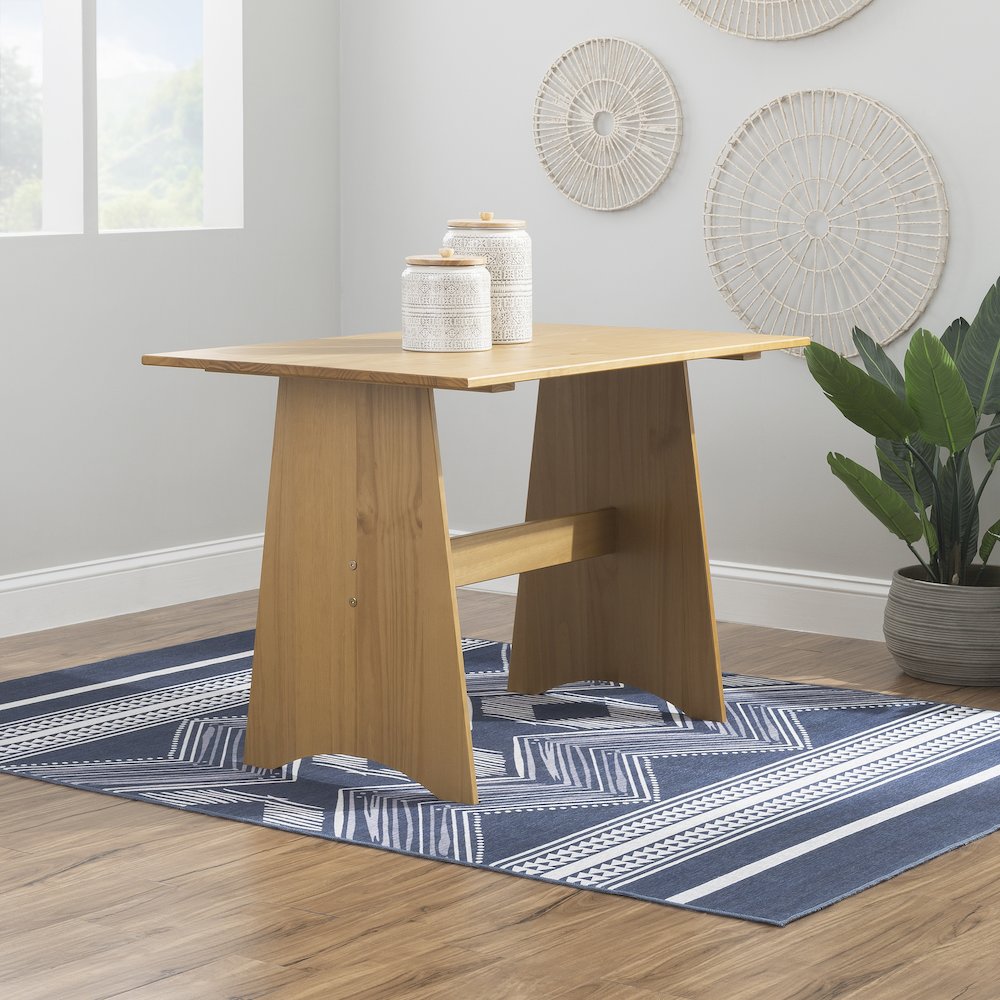 Linson Table Honey. Picture 2