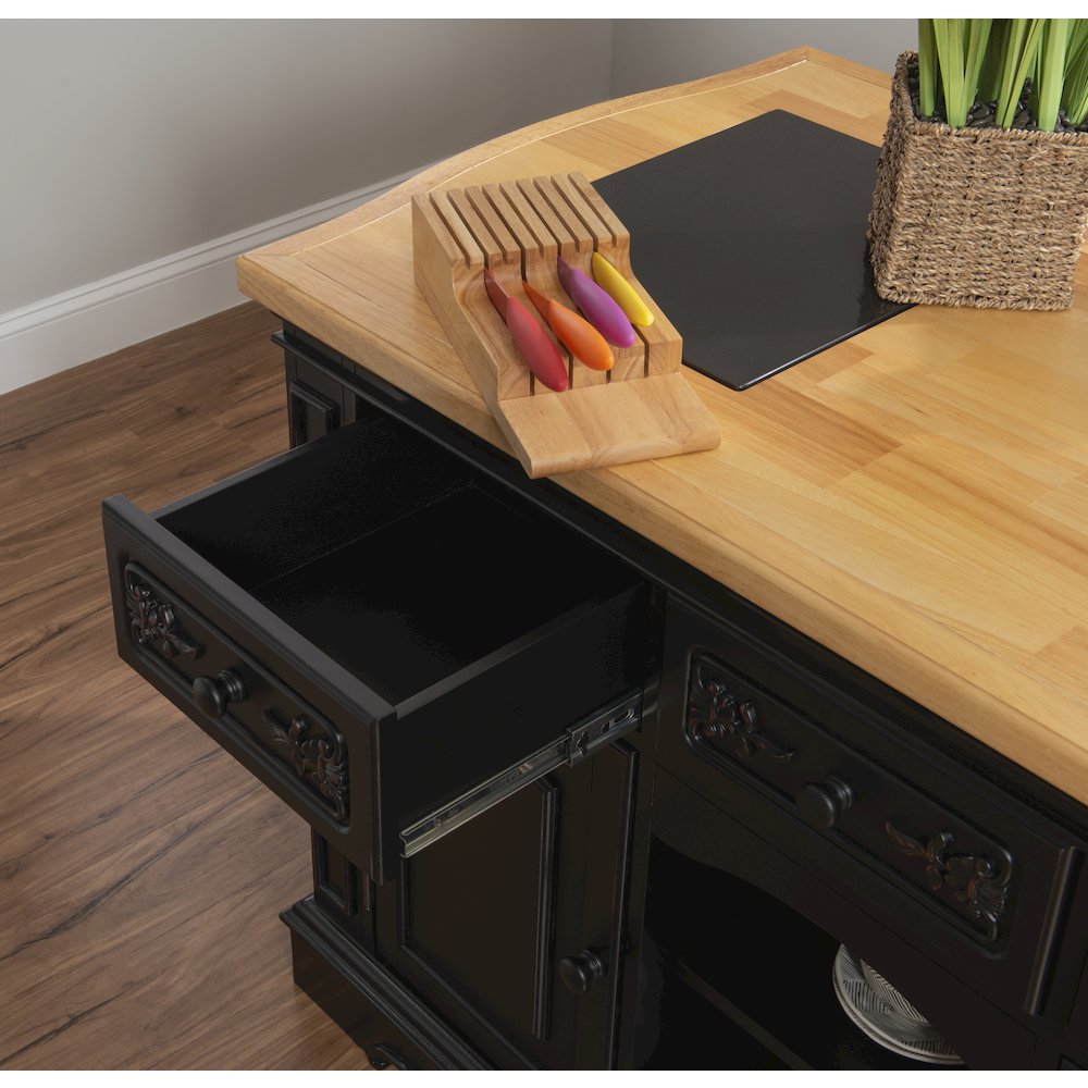 Pennfield Kitchen Island. Picture 4