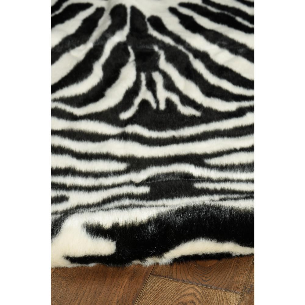 FAUX COW HIDE MINI ZEBRA IVYBLK, Rug. Picture 5