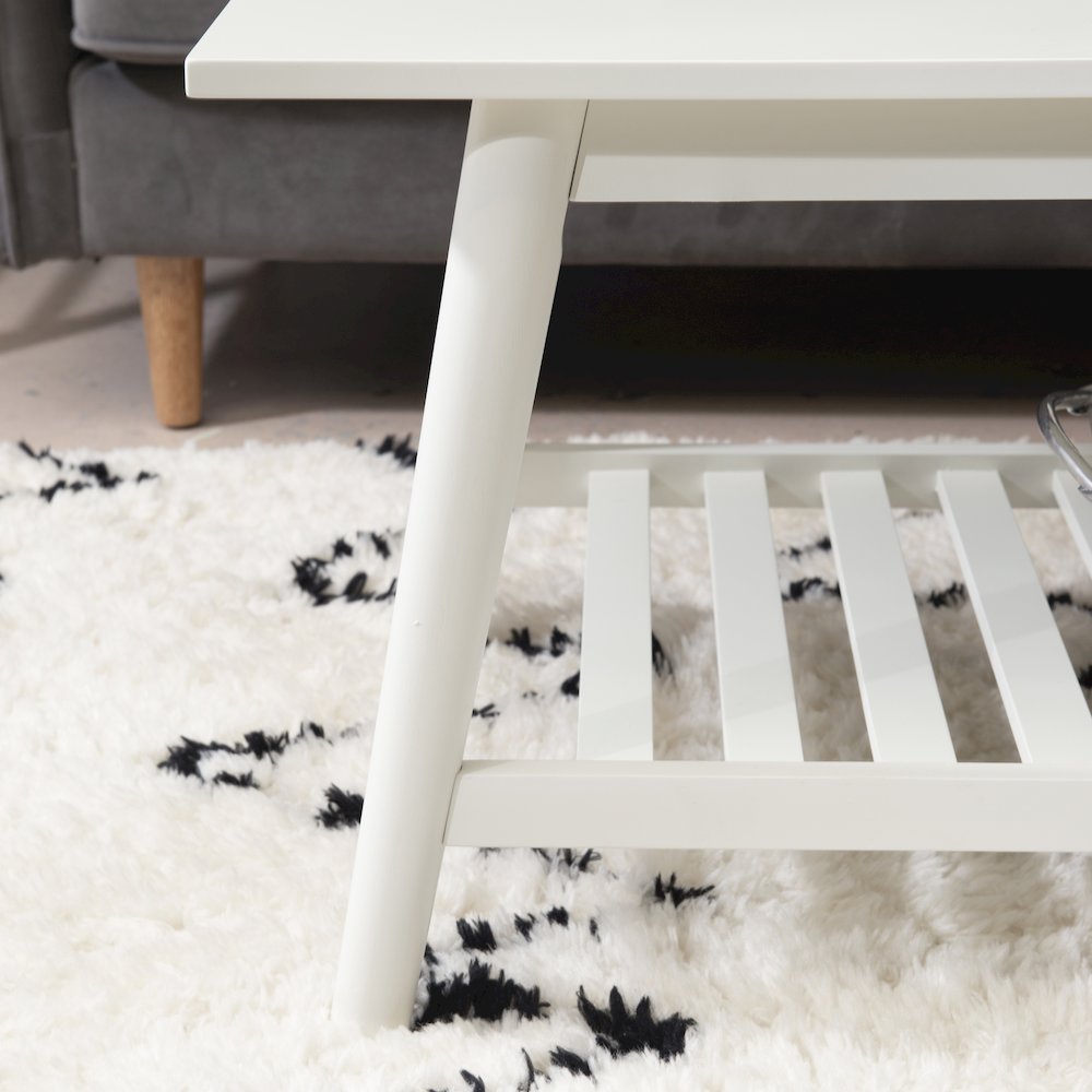 Charlotte Coffee Table White. Picture 4