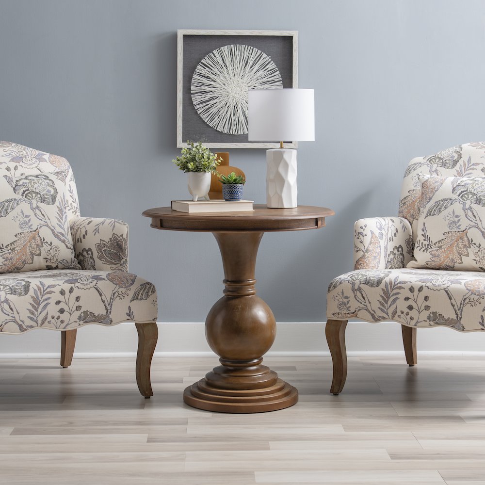 Adeline Round Accent Table Natural. Picture 2