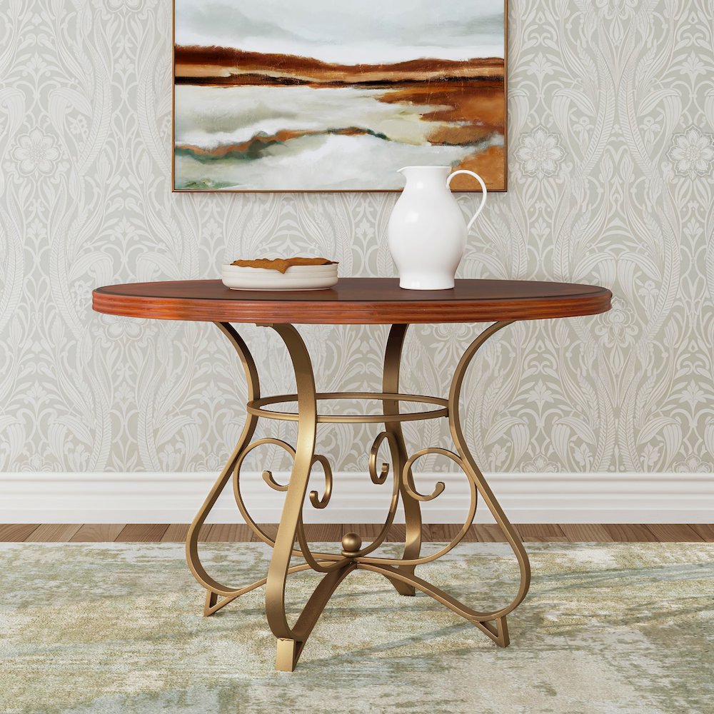 Hamilton Dining Table. Picture 2