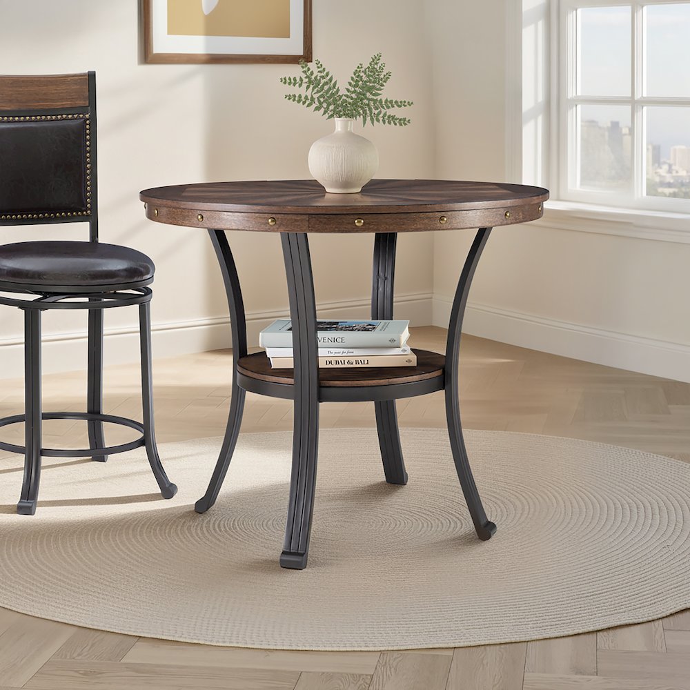 Franklin Side Table. Picture 4