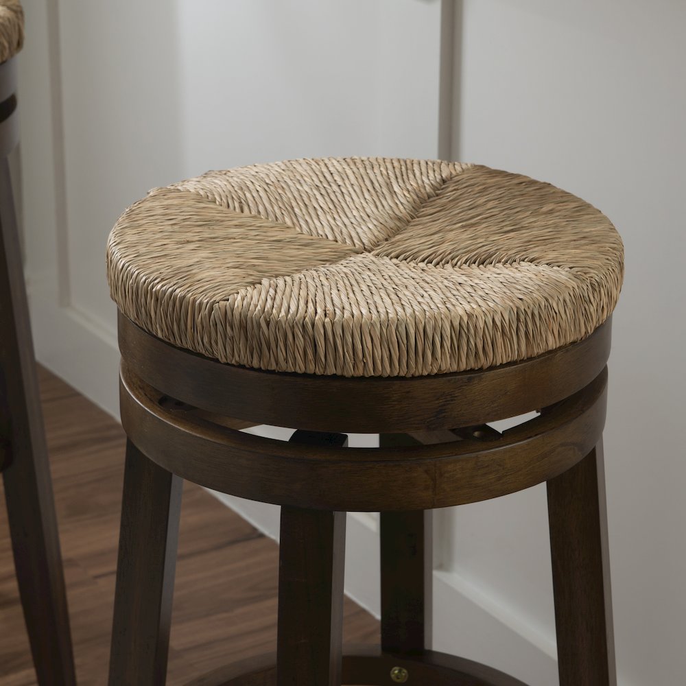 Morgan 31 in Barstool Walnut. Picture 5