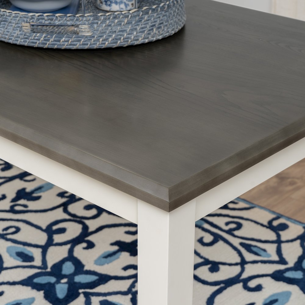 Jane Grey Dining Table. Picture 3