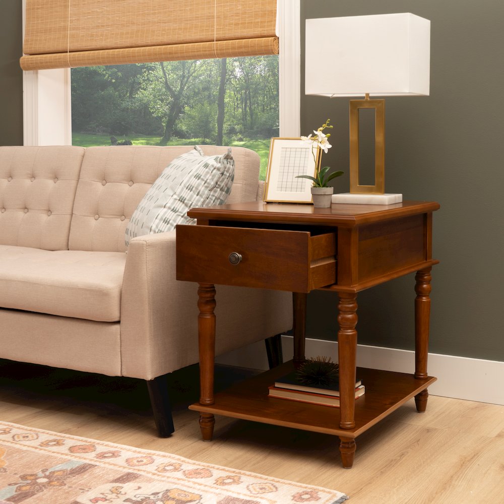 McGhie Side Table Hazelnut. Picture 4
