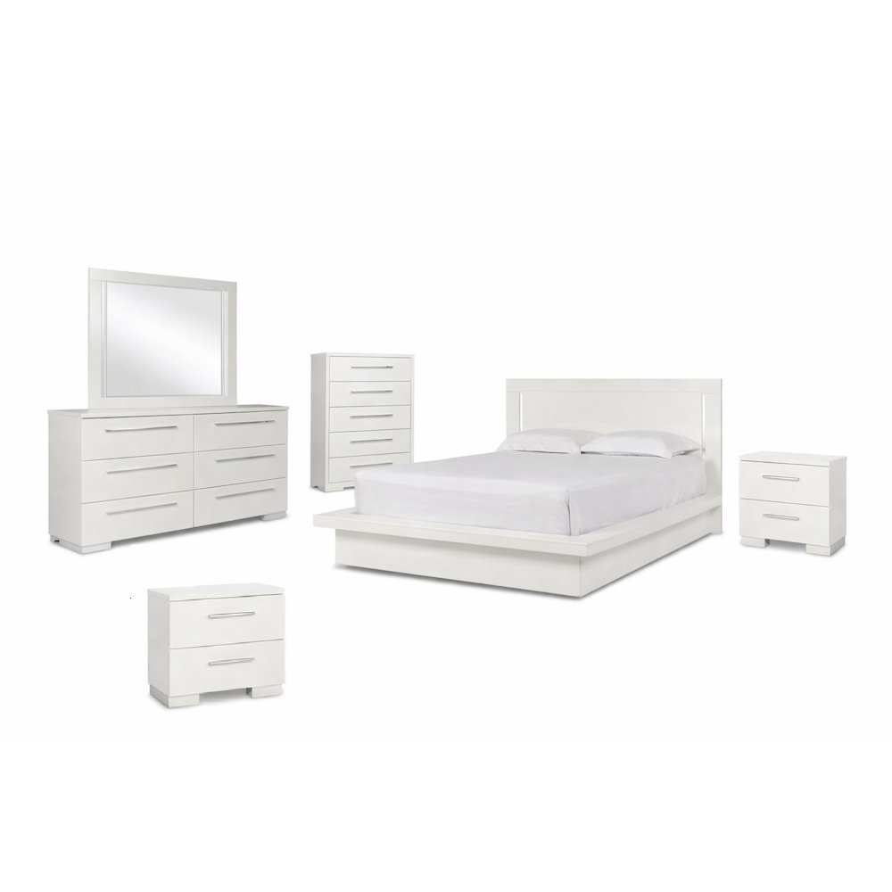 Furniture Sapphire 6-Piece Wood Queen Bedroom Set in White. Picture 1