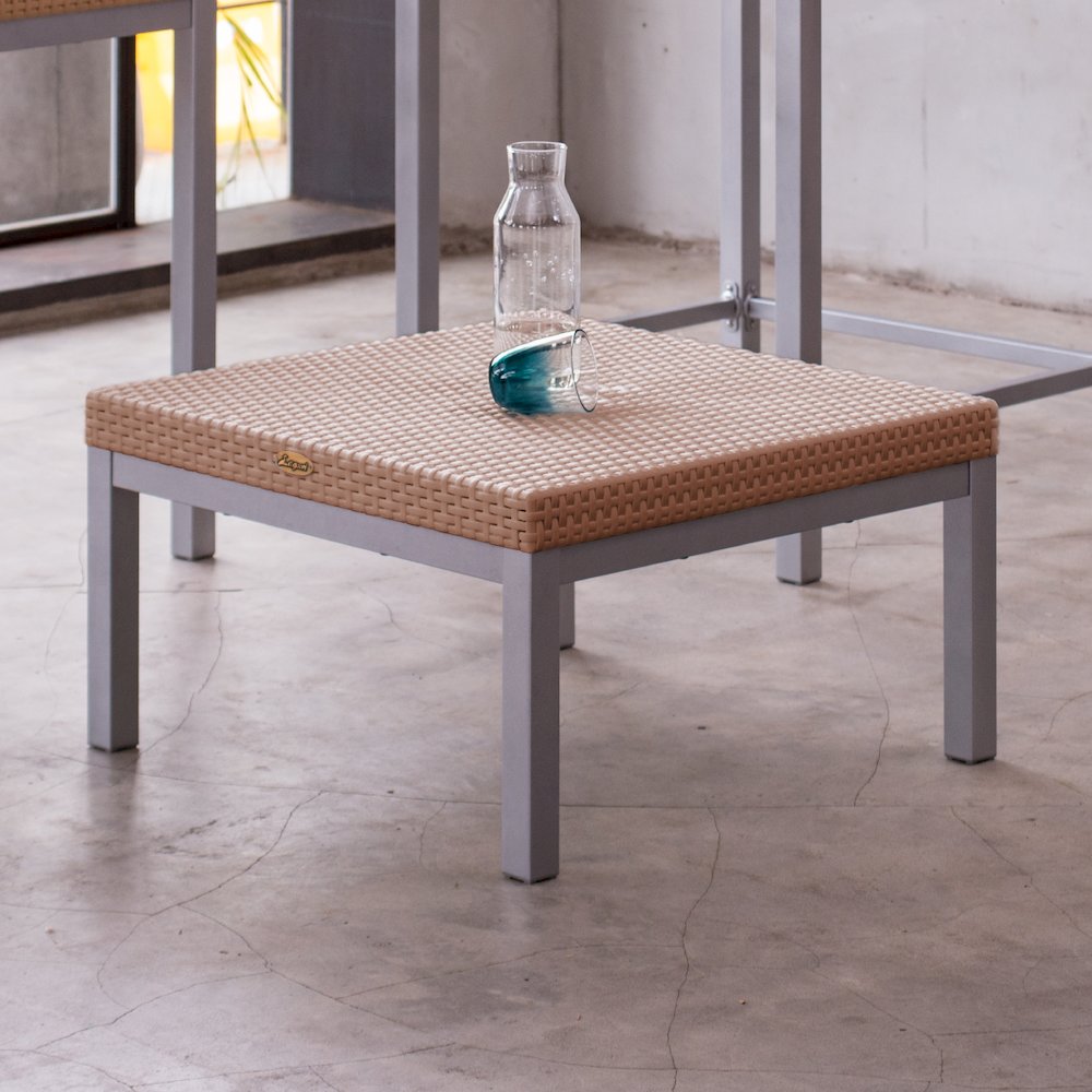 Russ Rattan Coffee Table with Aluminum Legs. Picture 2